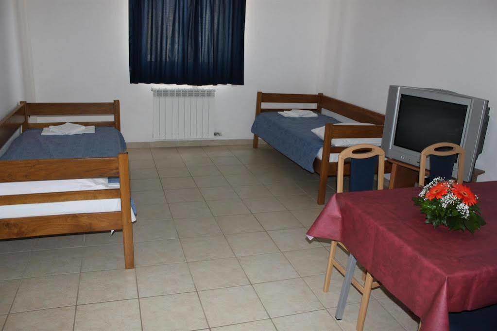 Apartments Barbara Gregovica Póla Kültér fotó